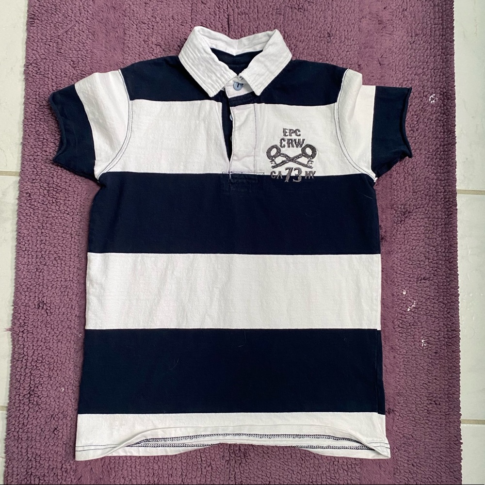 🌑 Navy and white striped polo 🌑